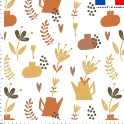 Arrosoir et botanique - fond blanc