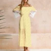 Banana - fond jaune pastel