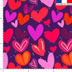 Coeurs roses et violets - Fond violet