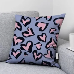 Coeur tâche de léopard rose - Fond violet