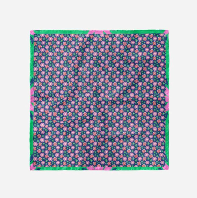 Coupon pour foulard motif fleurs roses et vertes