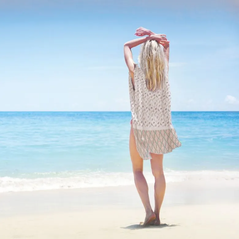 Coupon 135x200 cm de mousseline pour poncho de plage motif boho