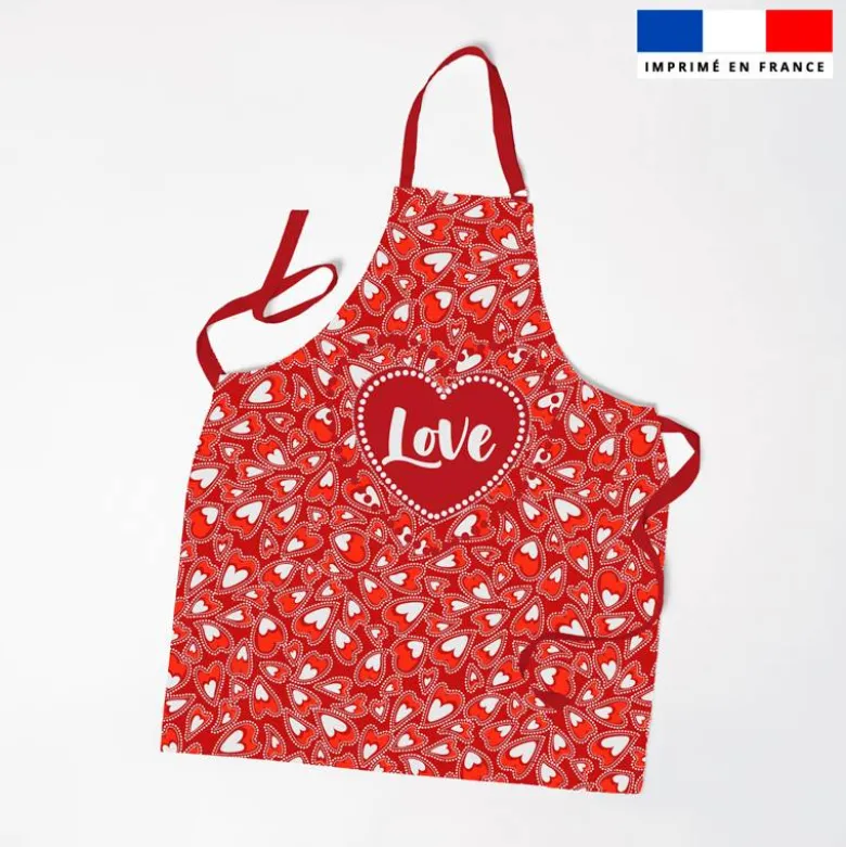 Patron imprimé pour tablier enfant rouge motif coeurs en folie - Création Lucie OBATON