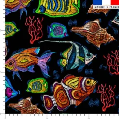 Poissons multicolores et coquillages effet brodé - Fond noir