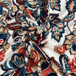 Popeline de viscose écrue motif grandes fleurs bleu et rouge
