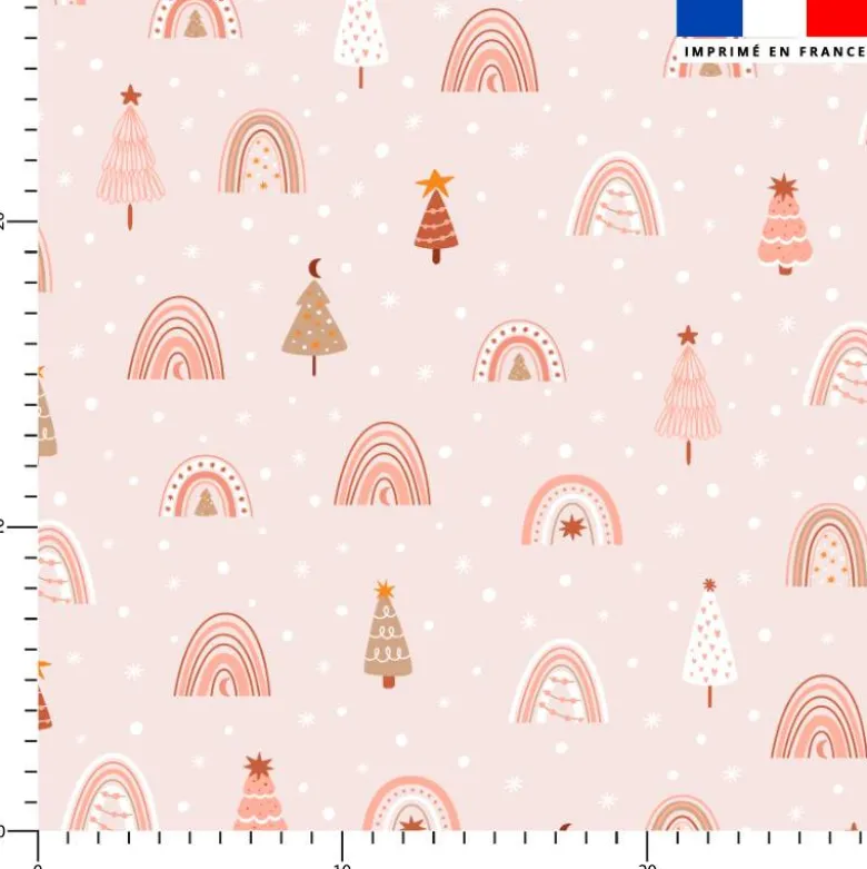 Sapin arc-en-ciel rose et beige - Fond rose