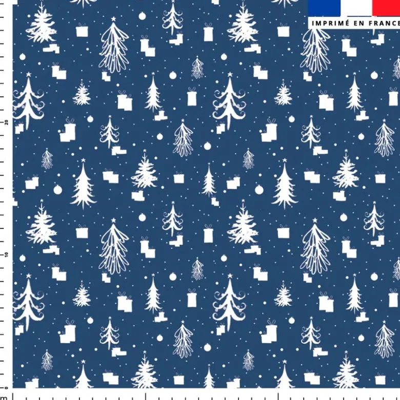 Sapin de Noel et cadeau blanc - Fond bleu