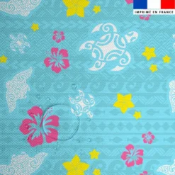 Tissu imperméable bleu motif tortue et raie manta maori blanche