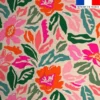 Tissu imperméable écru motif fleurs et feuilles colorées