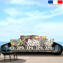 Tissu imperméable motif dessin spirale multicolore