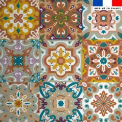 Tissu imperméable motif patchwork carreaux de ciment terracotta vert et ocre