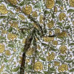 Voile de coton indien rayures lurex blanc motif fleurs jaunes et vertes