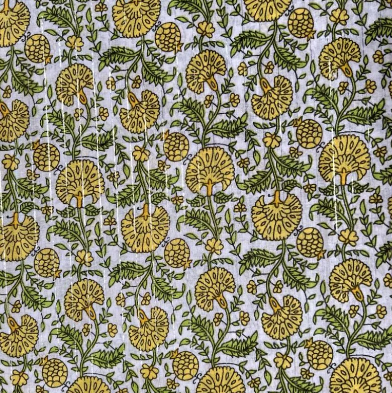 Voile de coton indien rayures lurex blanc motif fleurs jaunes et vertes